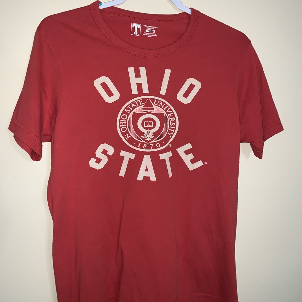 Ohio State University Red T-Shirt (Small)